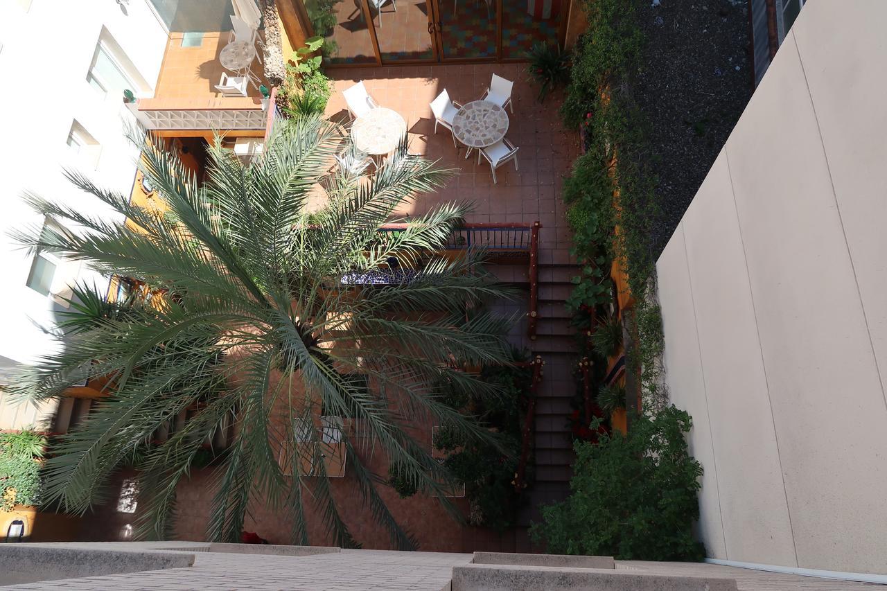 El Cami Hotel